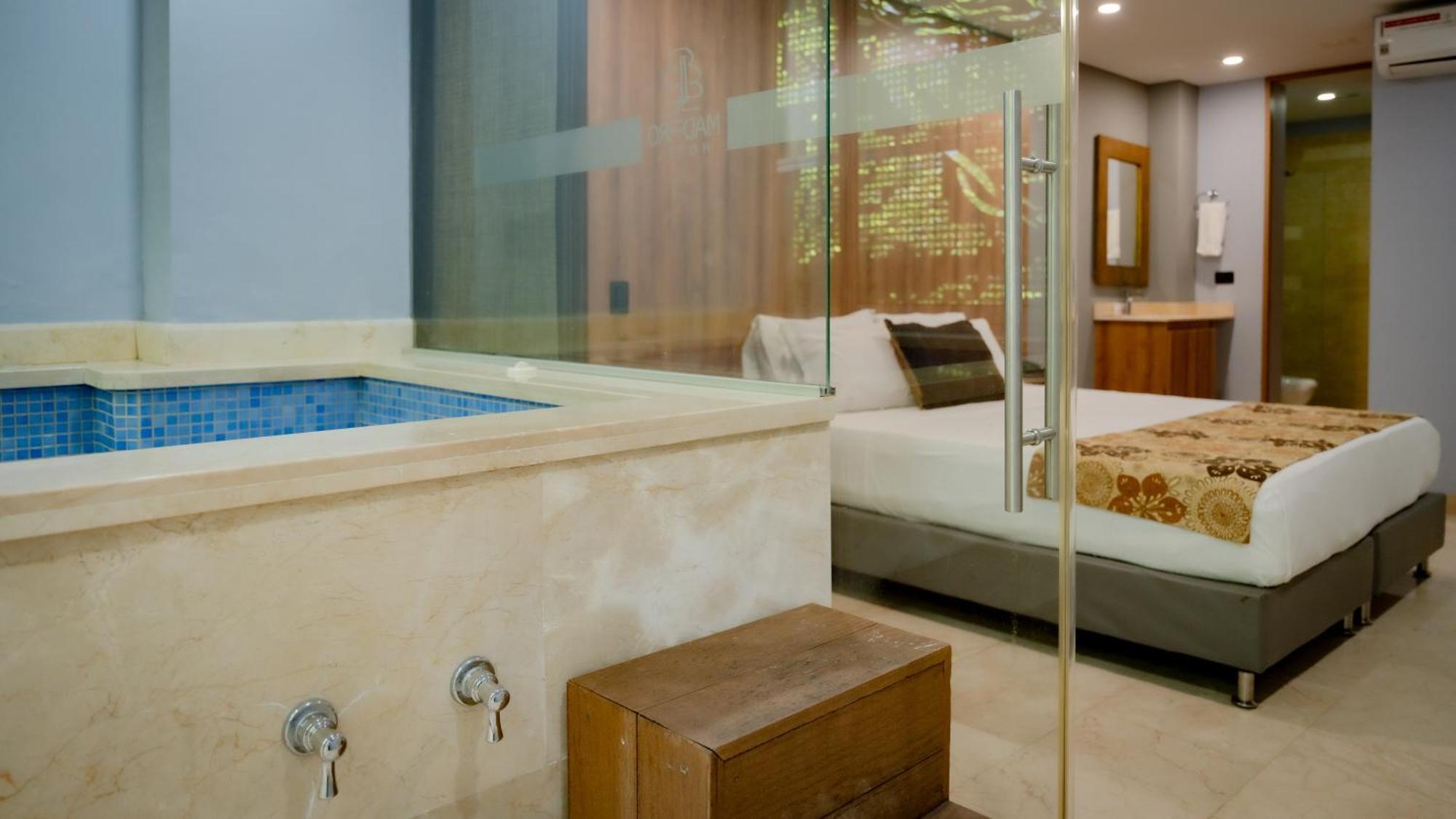 Madeiro 4* Medellin